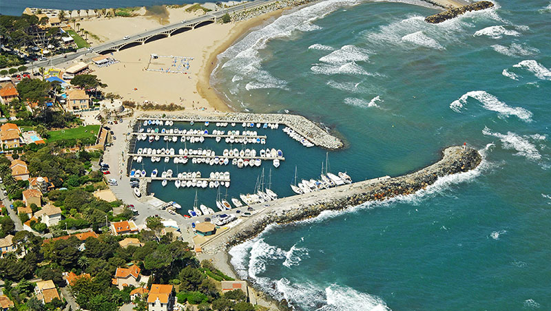 PLAGE PORT-FR�JUS